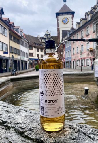 Apros Weiss Black Forest Vermouth