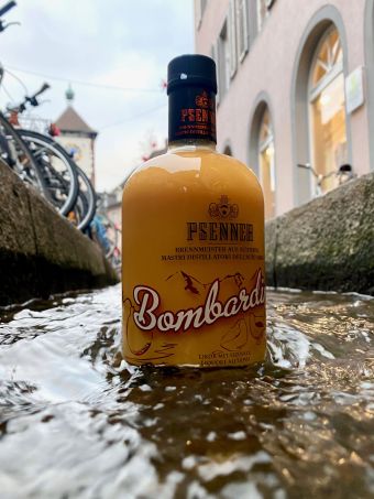 Bombardino Likör mit Eizusatz Bombardino Likör mit Eizusatz