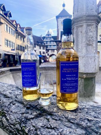 Holderied’s Golden Spirit 16 Jahre Hausmarke Holderied’s Golden Spirit 16 Jahre Hausmarke